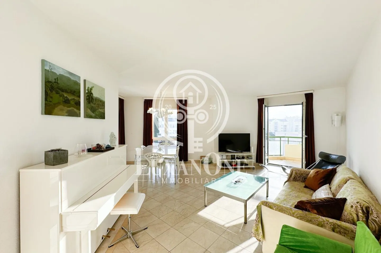Beautiful 3.5-room apartment in the Residenza Robinia - central, sunny, furnished - Photo 3 of 11