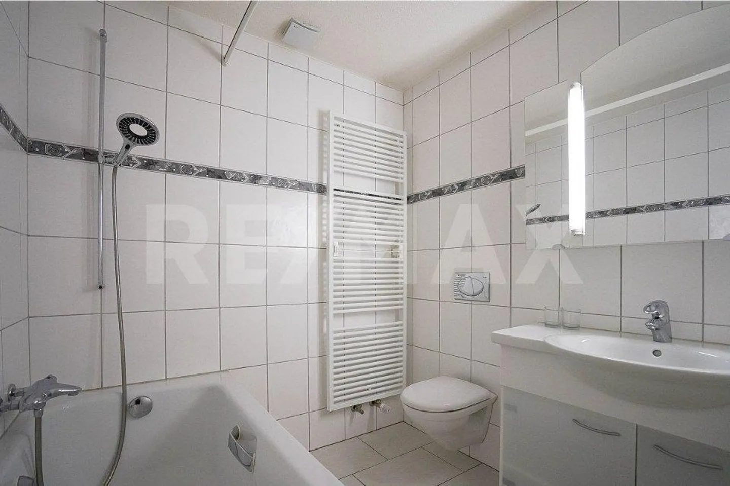 Mitten in Frick: 3.5 Zimmer-Wohnung mit herrlicher Dachterrasse - Foto 5 von 7