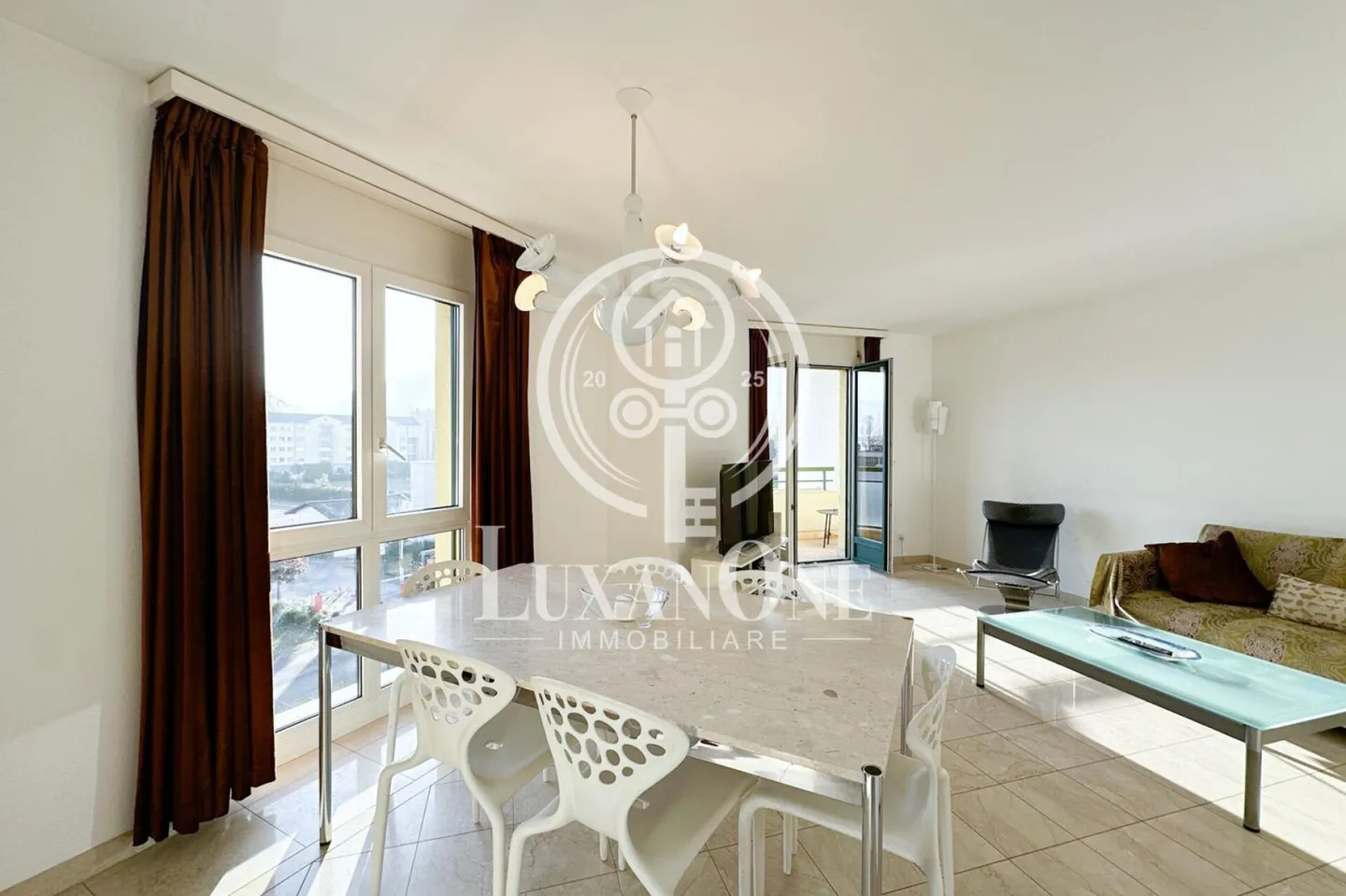 Beautiful 3.5-room apartment in the Residenza Robinia - central, sunny, furnished - Photo 5 of 11