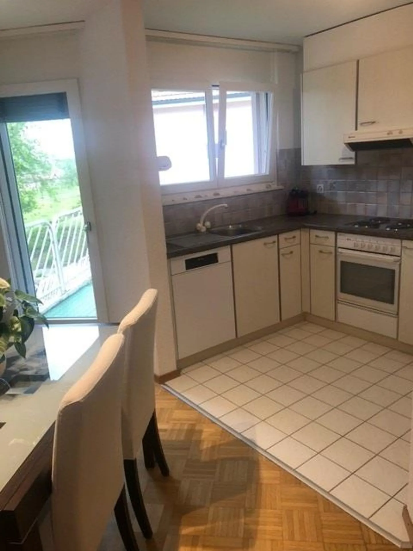 Bell'appartamento di 2½ stanze - Foto 3 di 7