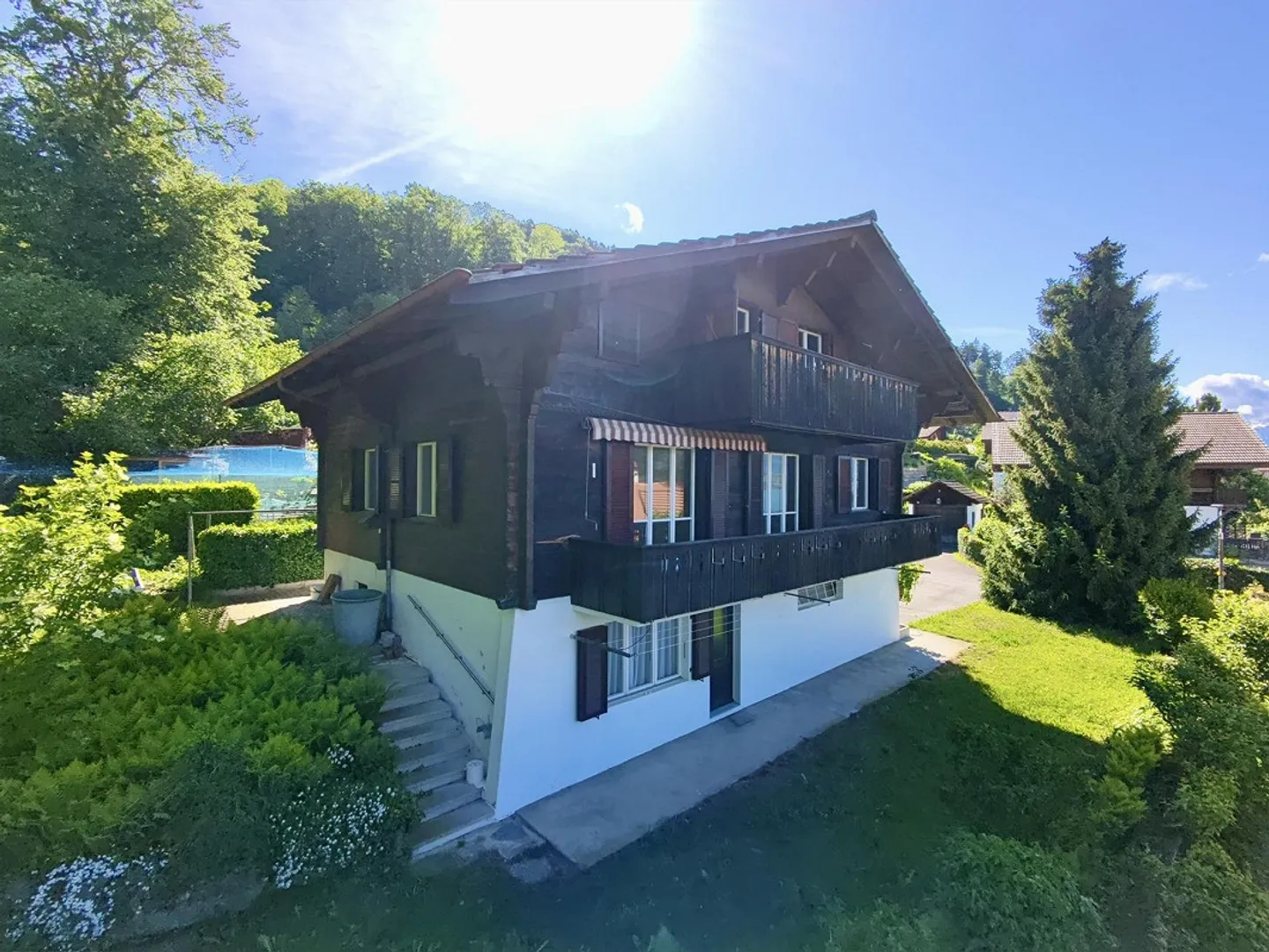 Hünibach: House in a sunny location above Lake Thun - Photo 3 of 9