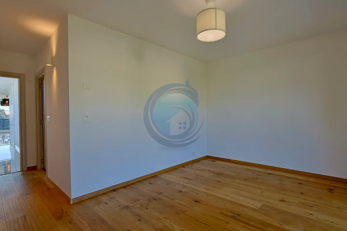 Appartement de Luxe avec Balcons - Photo 7 sur 16