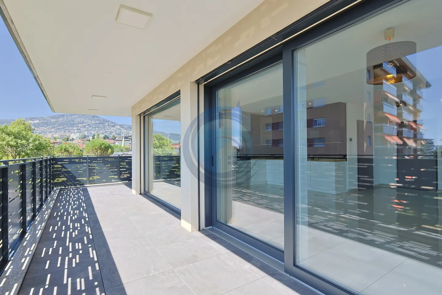 Appartement de Luxe avec Balcons - Photo 12 sur 16