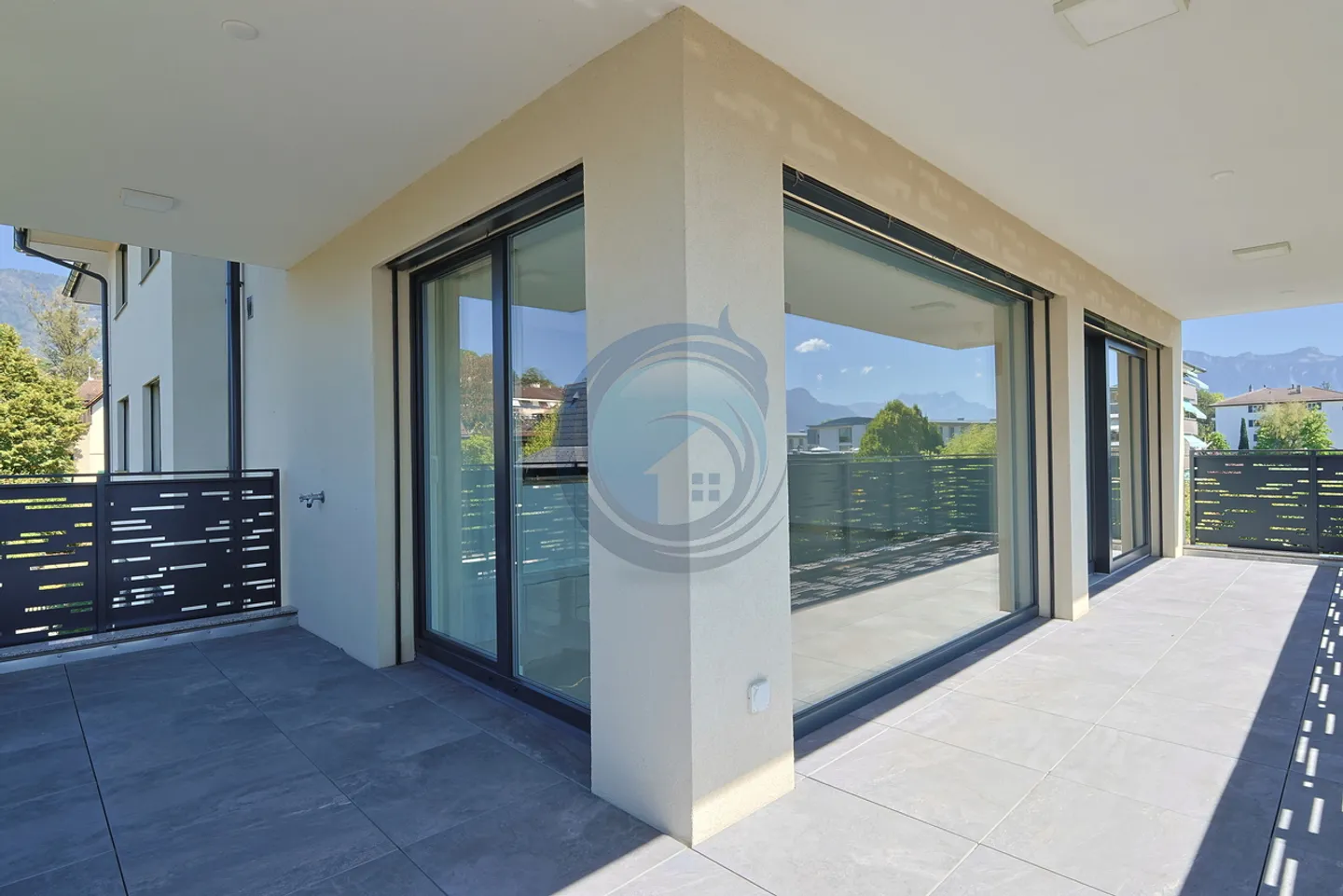 Appartement de Luxe avec Balcons - Photo 13 sur 16