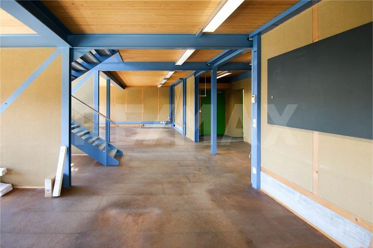 Bürogebäude mit möglicher Umnutzung zum Erstwohnsitz - Foto 13 von 13