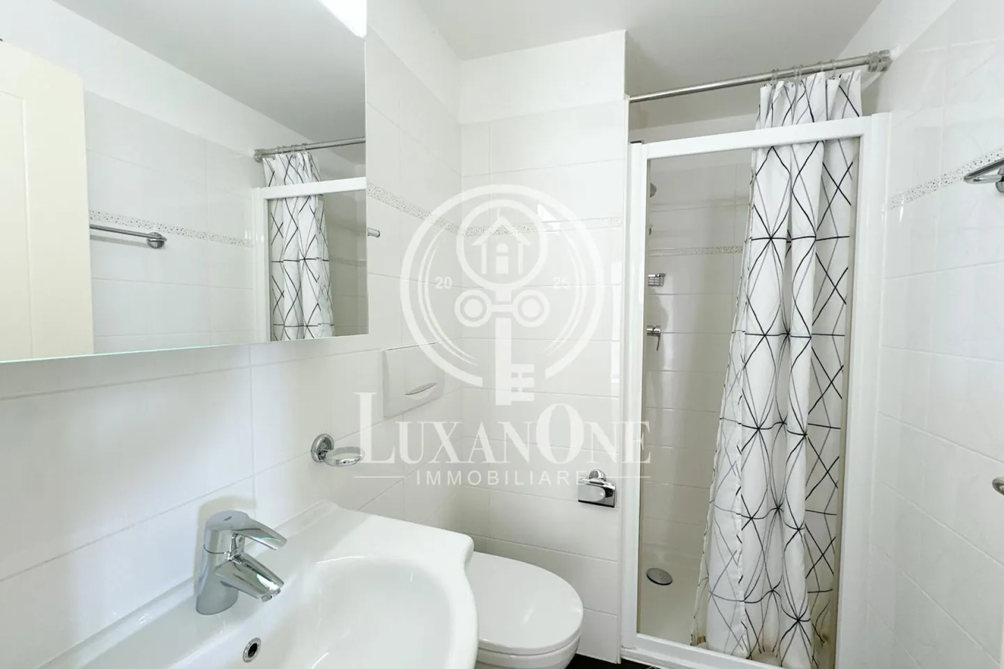 Beautiful 3.5-room apartment in the Residenza Robinia - central, sunny, furnished - Photo 10 of 11