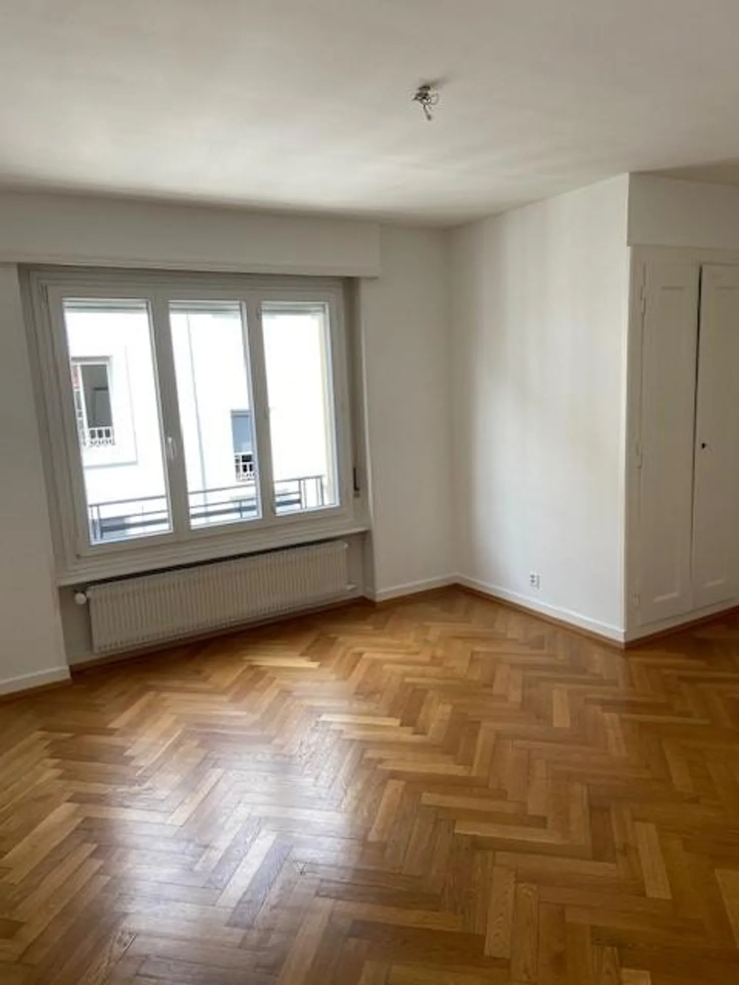 Beautiful 3.5-room apartment with two balconies in the heart of Lausanne - Photo 9 of 11