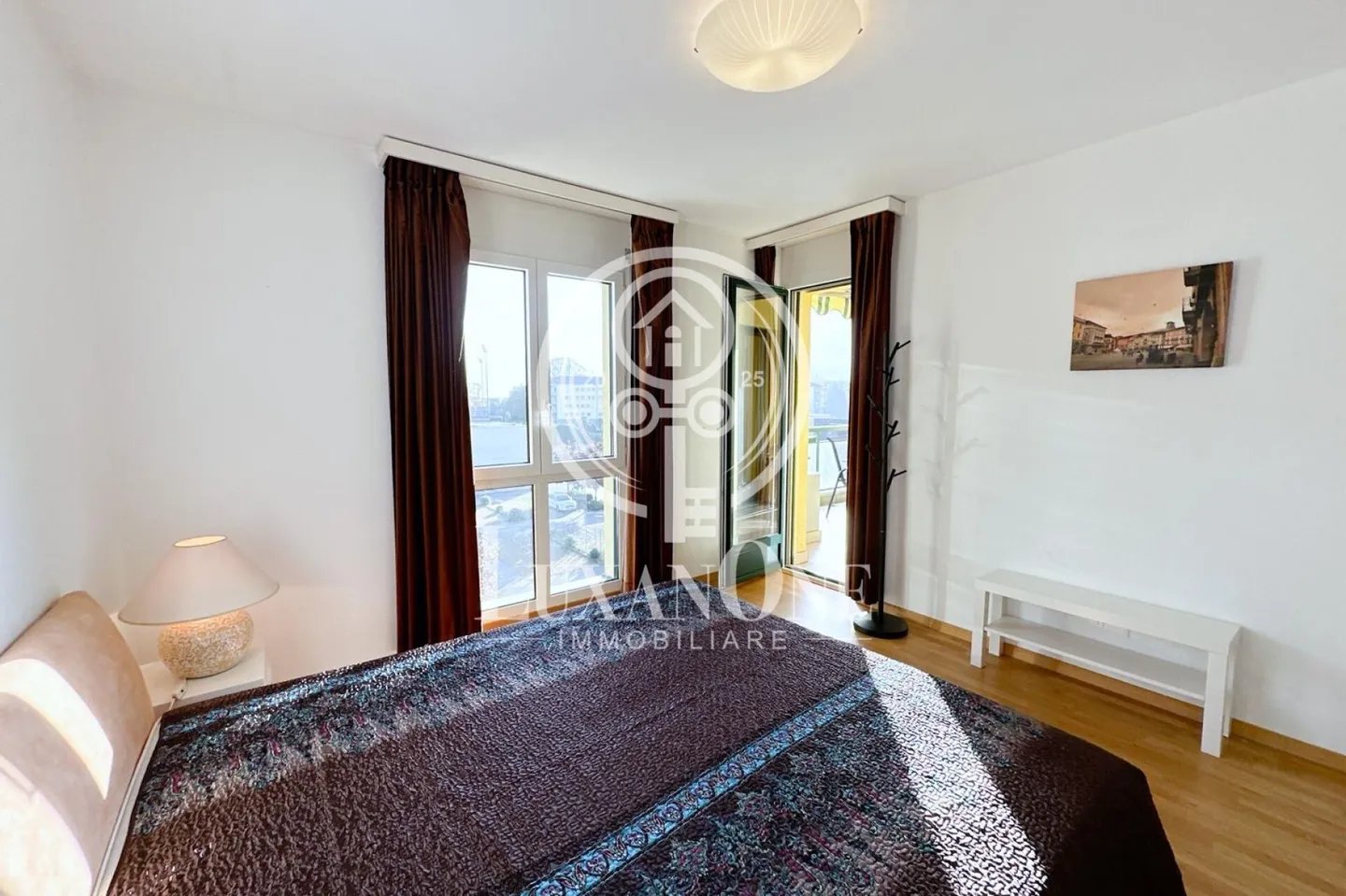 Beautiful 3.5-room apartment in the Residenza Robinia - central, sunny, furnished - Photo 9 of 11