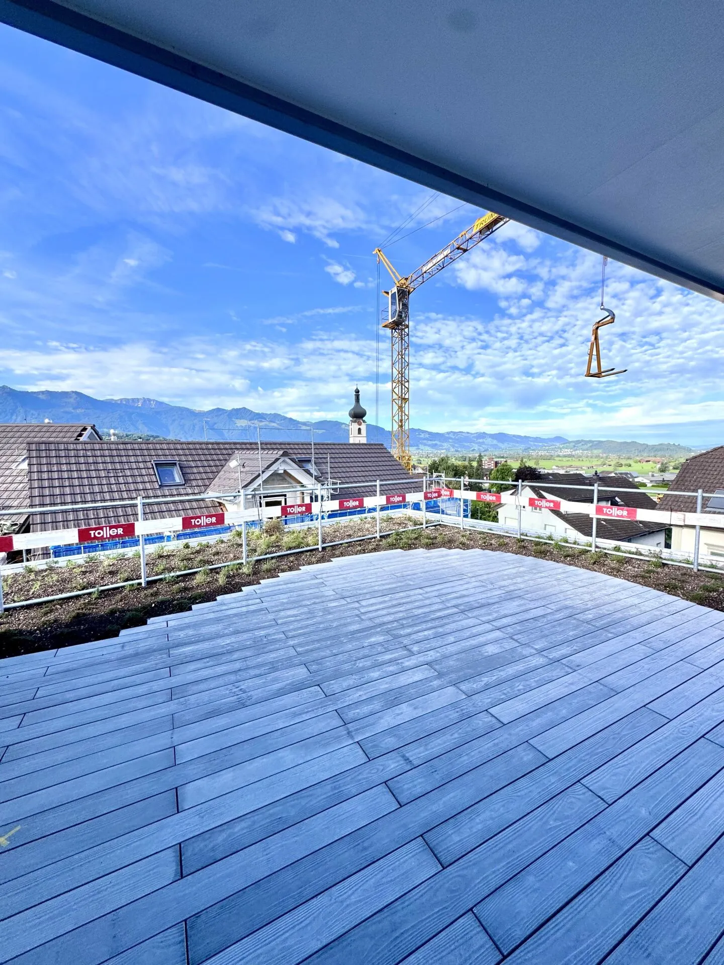 Nuova costruzione: attico di 3,5 locali con due splendide terrazze sul tetto a Kaltbrunn - Foto 9 di 14
