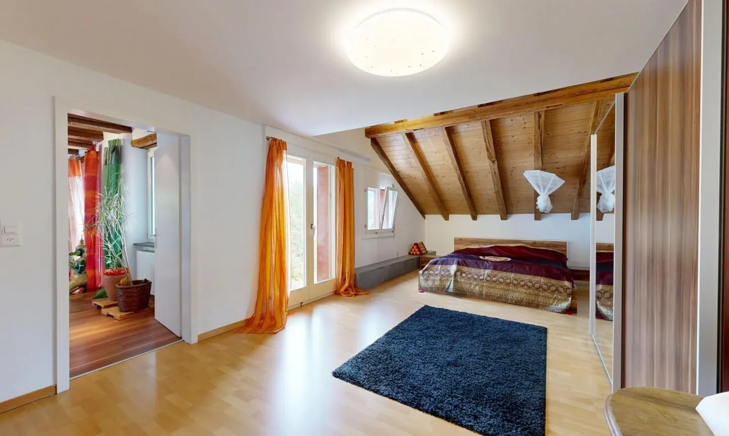 Historisches Mehrfamilienhaus mit Garten - Foto 4 von 11
