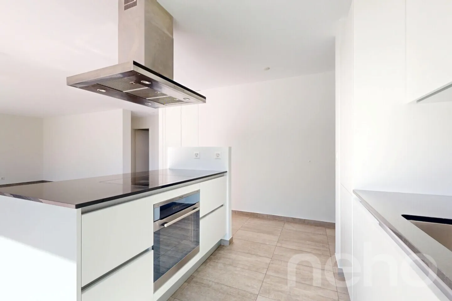 Ampio appartamento di 3,5 locali con grande terrazza e posizione ideale - Foto 8 di 12