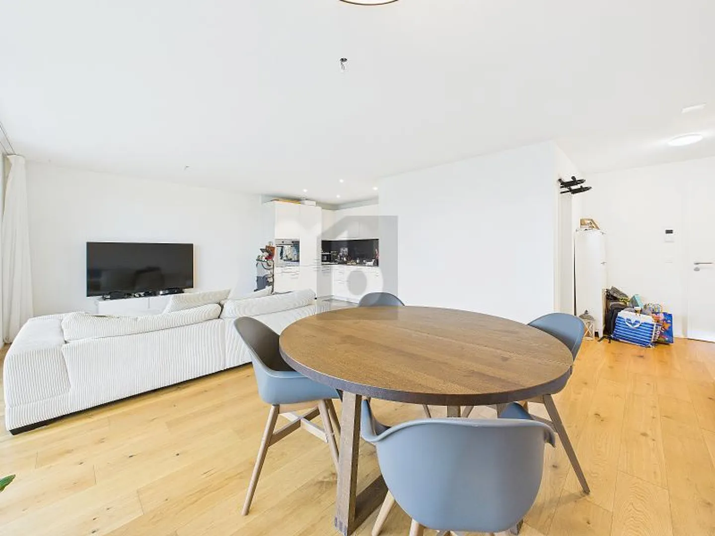 Apartment for rent - Photo 2 of 6