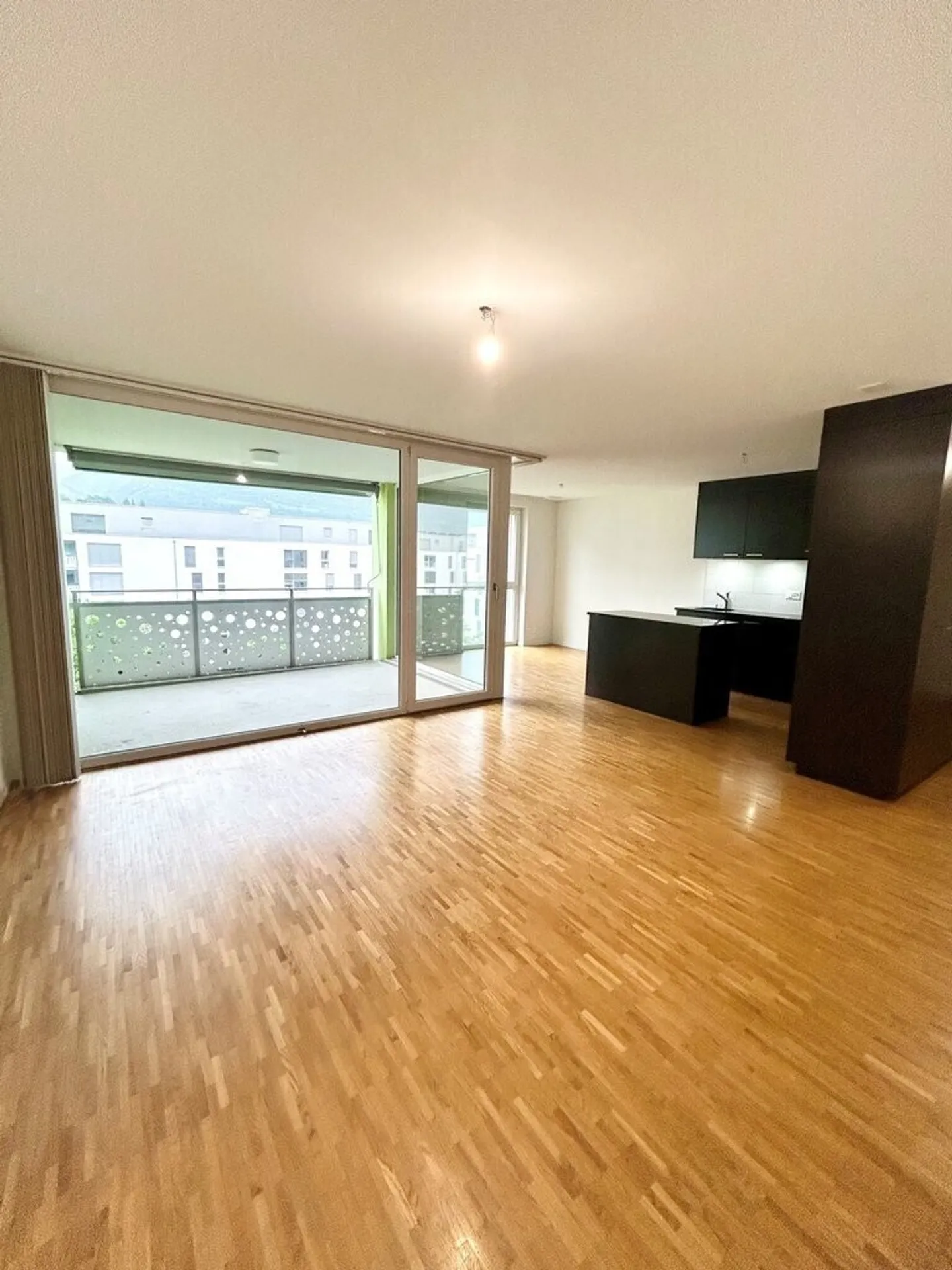 À saisir! Magnifique appartement dans un environnement verdoyant! - Photo 4 sur 10