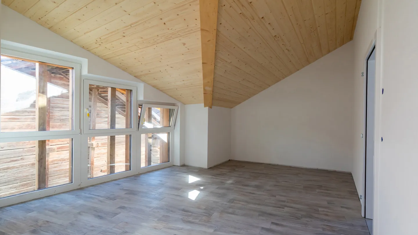 FOR RENT DUPLEX APARTMENT 4.5 ROOMS INDEPENDENT - Photo 5 of 9