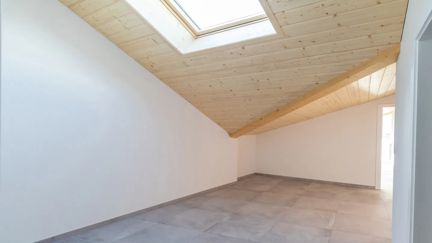 FOR RENT DUPLEX APARTMENT 4.5 ROOMS INDEPENDENT - Photo 6 of 9