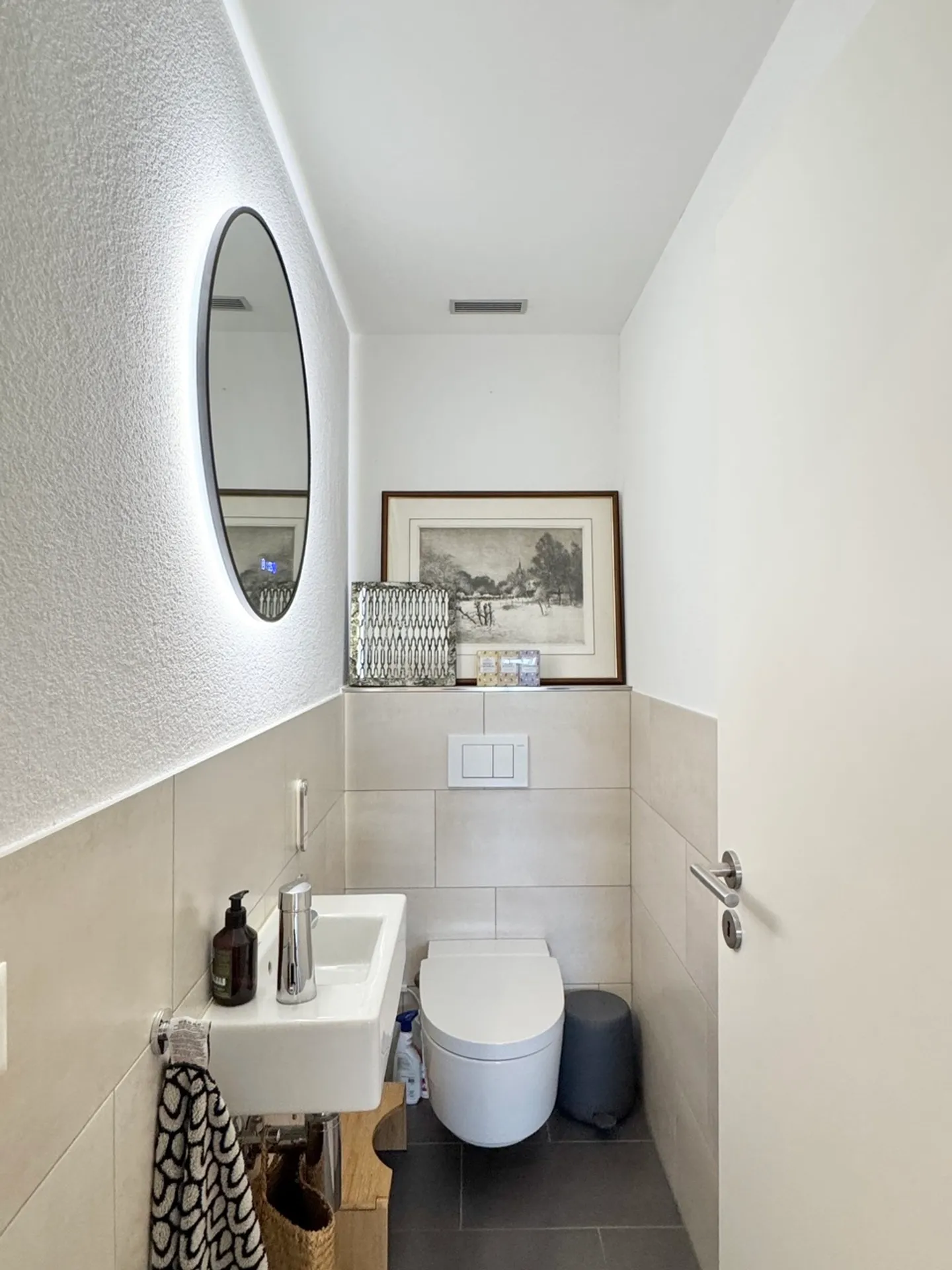 Exclusive Terrace House with Alpine View - Photo 9 of 11
