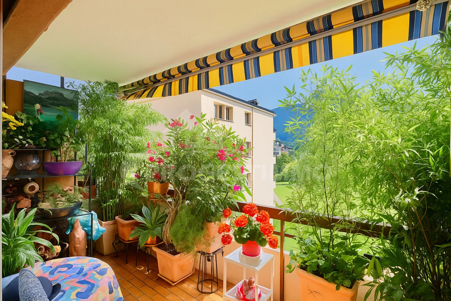 Appartement Charmant avec Vue sur Montagne - Photo 2 sur 10
