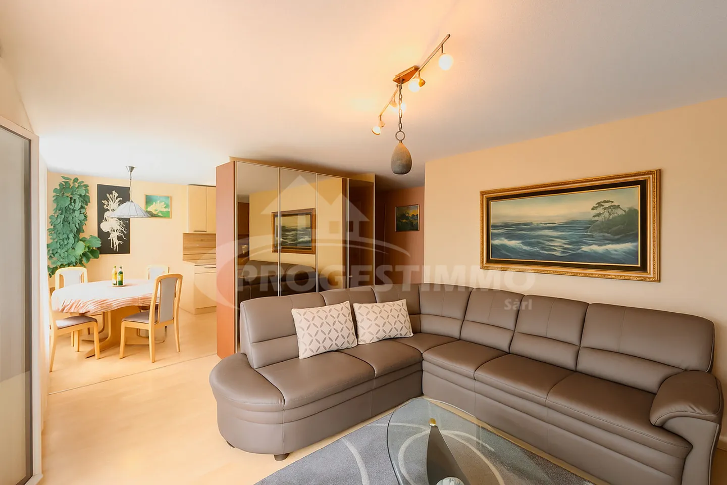 Appartement Charmant avec Vue sur Montagne - Photo 4 sur 10
