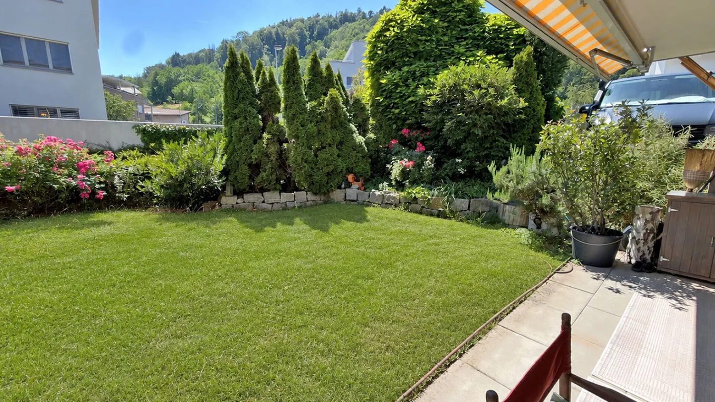 Appartamento affascinante di 3,5 stanze con ampio spazio giardino - Foto 6 di 7