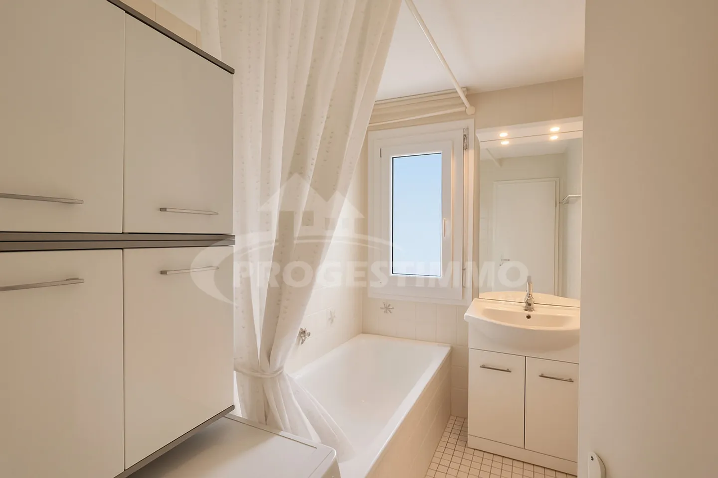 Appartement Charmant avec Vue sur Montagne - Photo 7 sur 10