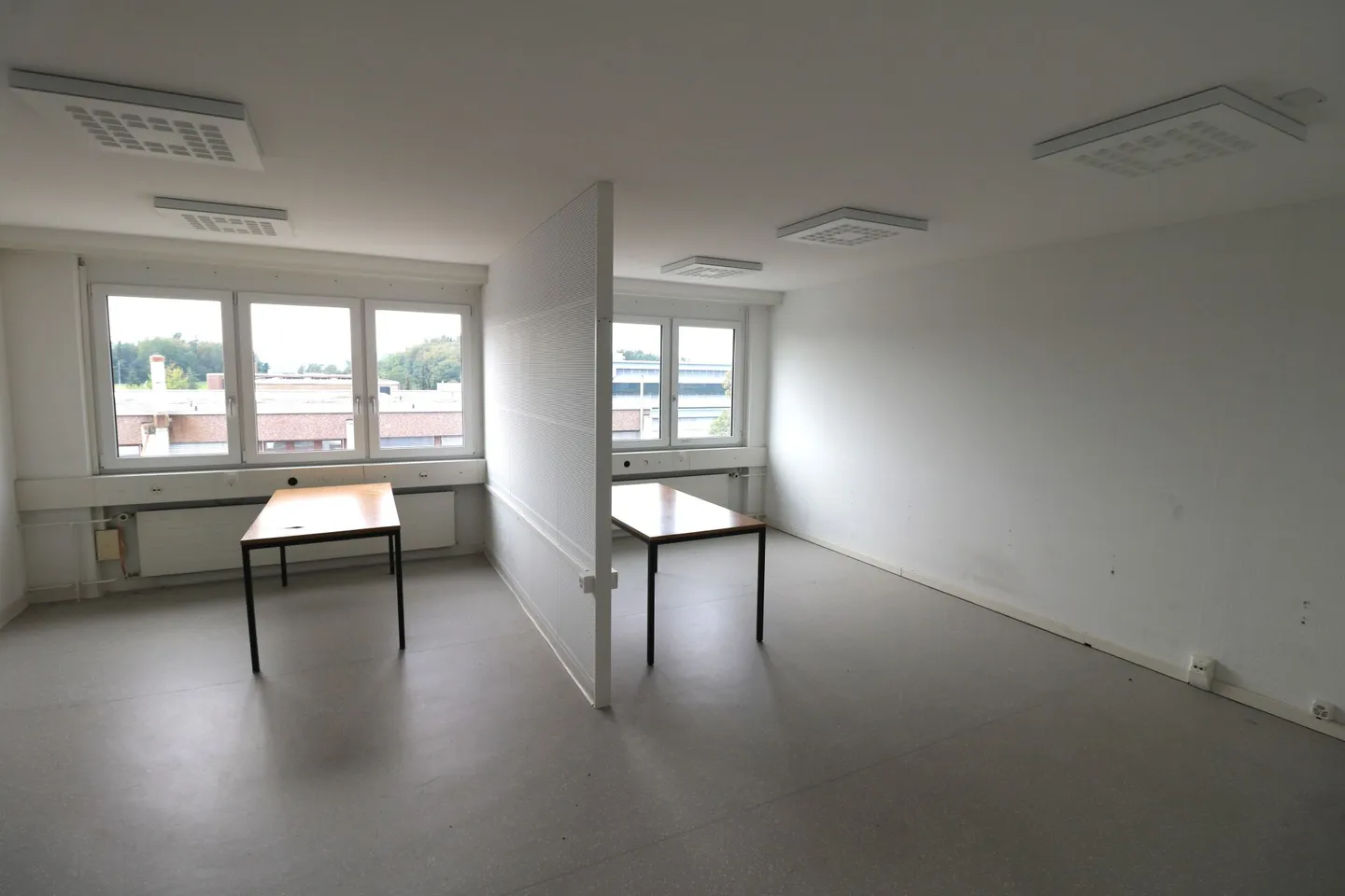 Spazio ufficio moderno in affitto - Foto 4 di 11