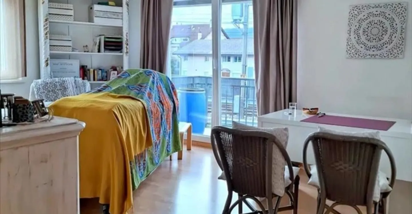 Office space for rent - Photo 1 of 3