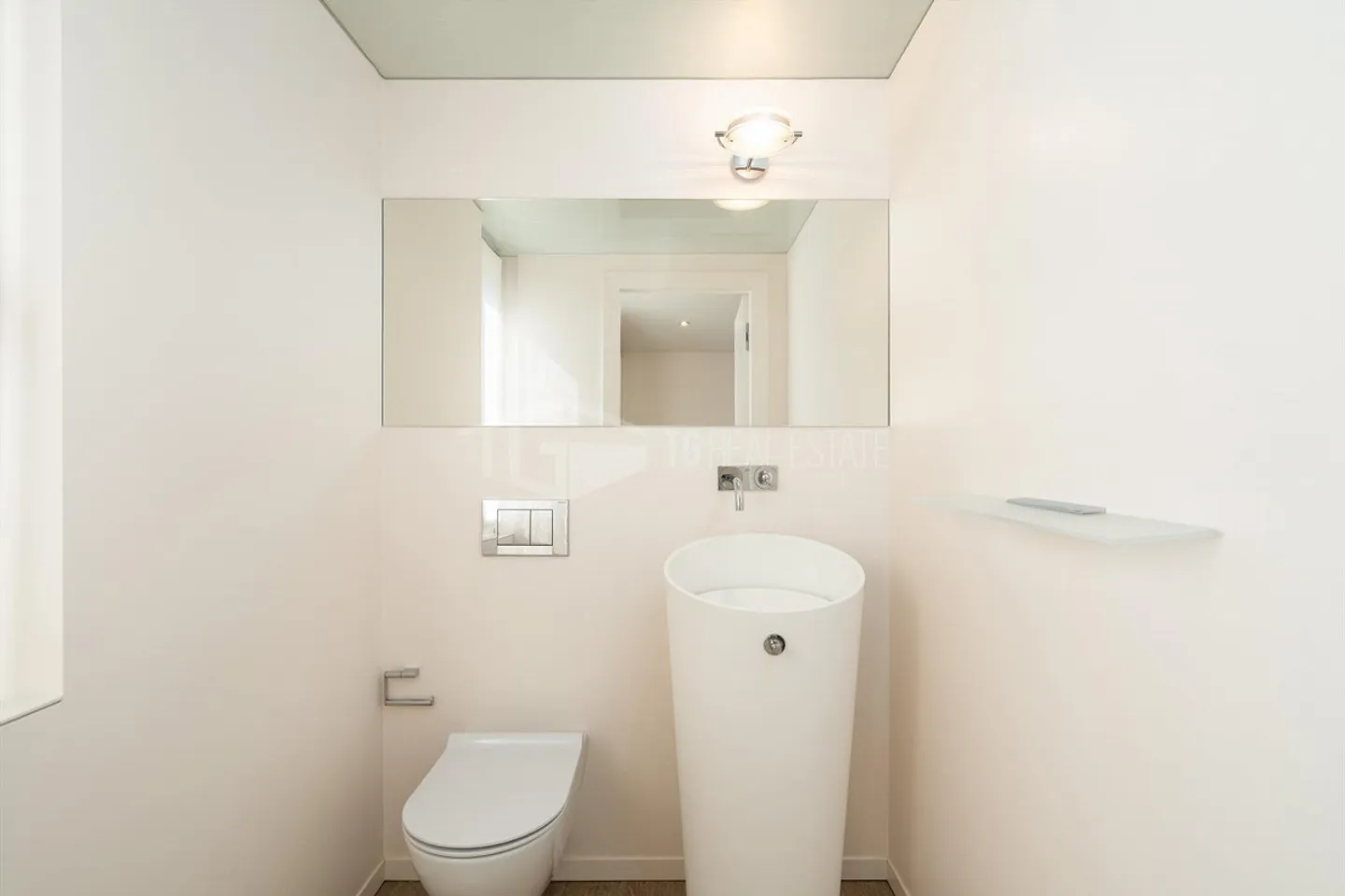 Duplex moderne avec 4 chambres et vue sur le lac - Photo 8 sur 13