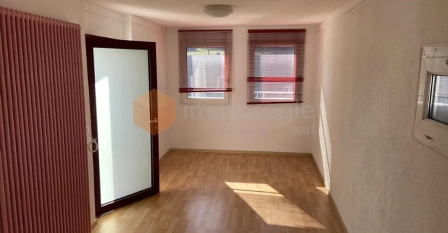 Spazio ufficio in affitto - Foto 2 di 7