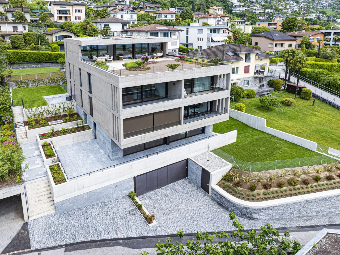 MINUSIO - New and elegant 4.5-room apartment with a large garden - Photo 19 of 22