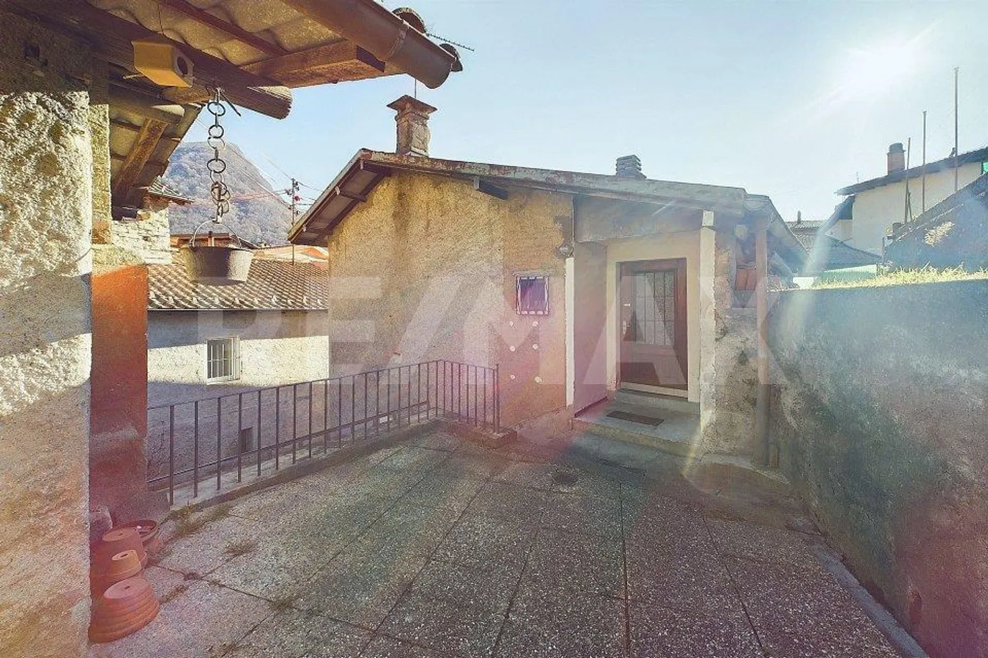 Opportunità immobiliare - Casa di villaggio di 6 ½ stanze da ristrutturare - Foto 1 di 13