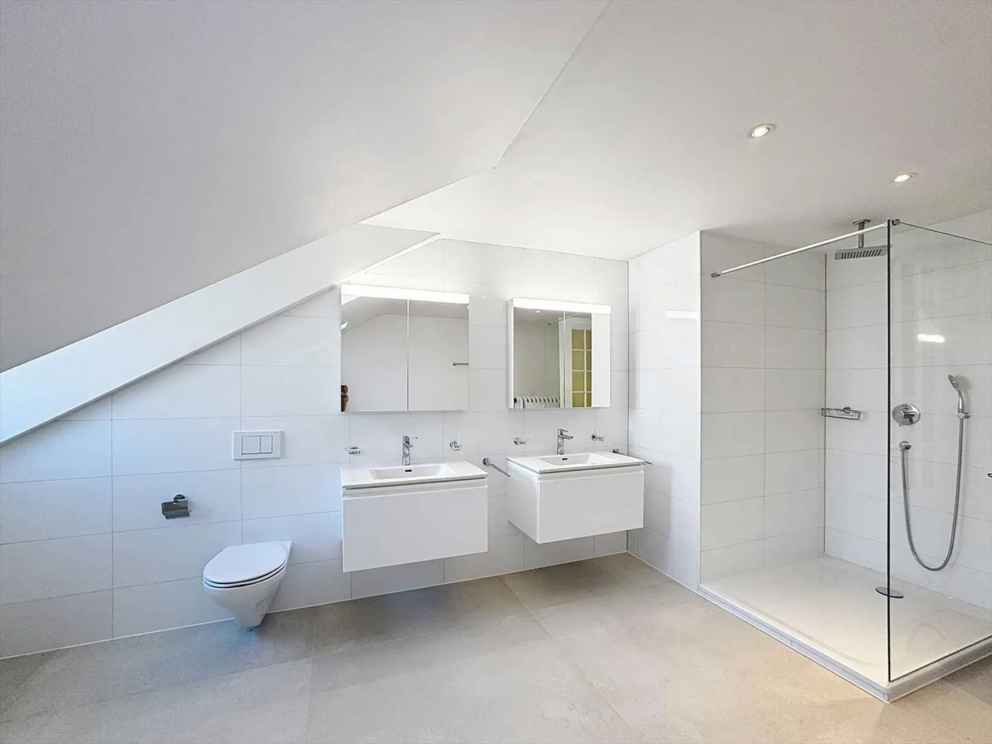 Bell'appartamento di 3,5 locali con 130 m2 di superficie abitabile - Ultimo piano - Foto 10 di 13