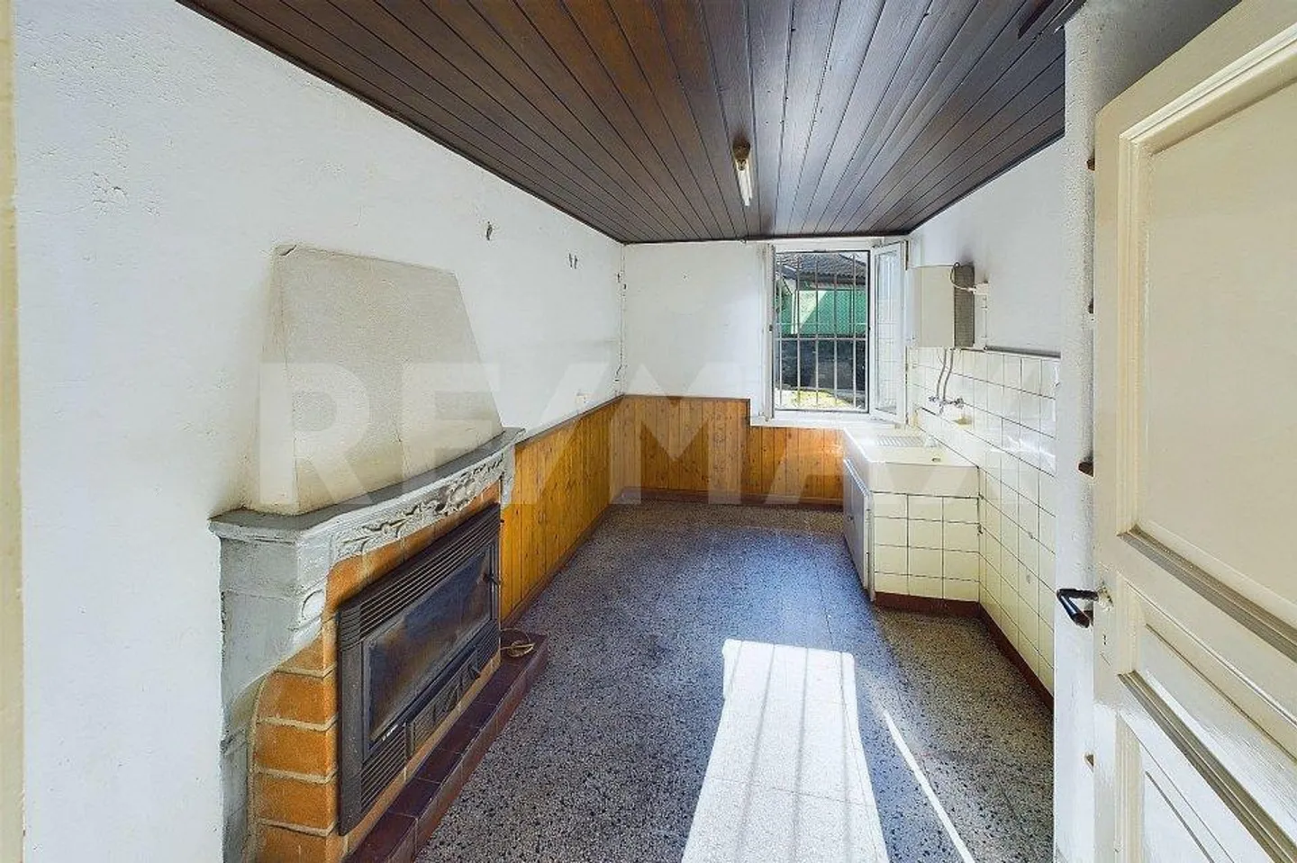 Opportunità immobiliare - Casa di villaggio di 6 ½ stanze da ristrutturare - Foto 4 di 13