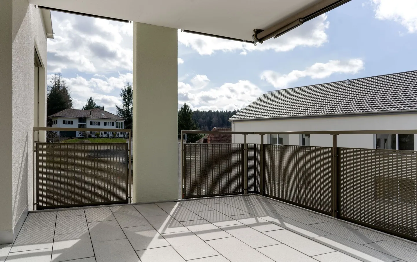 Appartamento 3.5 stanze quasi nuovo a Grossdietwil - Foto 5 di 9