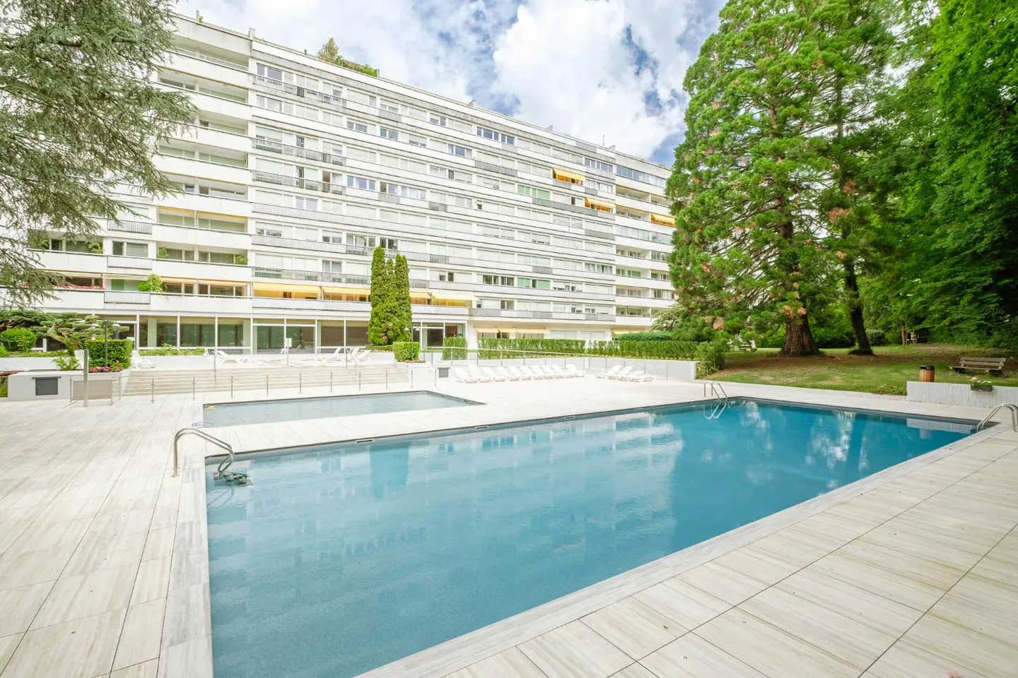 Elegant Apartment in Chêne-Bougeries - Photo 1 of 3