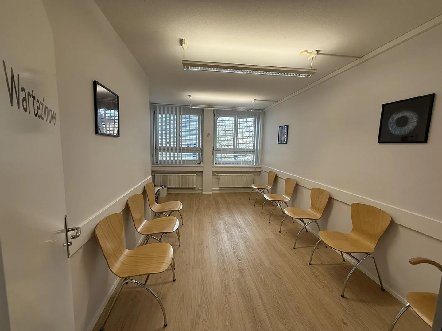 Bureau spacieux dans un emplacement central à Schaffhouse - Photo 3 sur 12