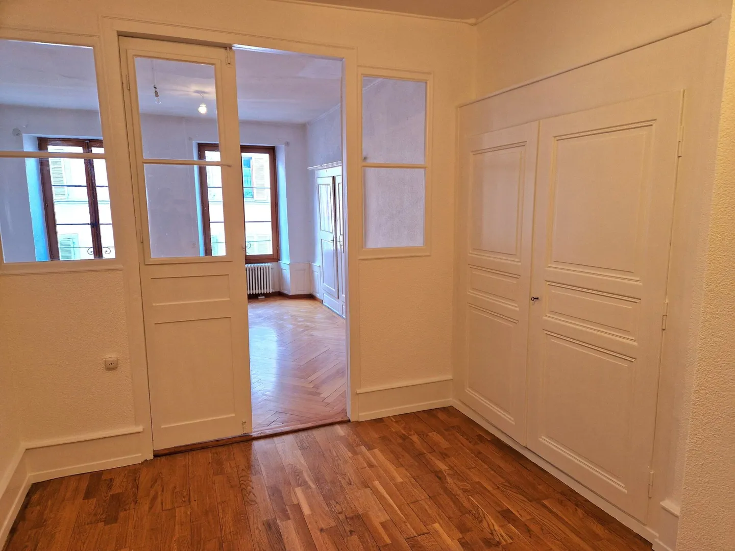 Charming apartment in the heart of the old town of Orbe! - Photo 1 of 6