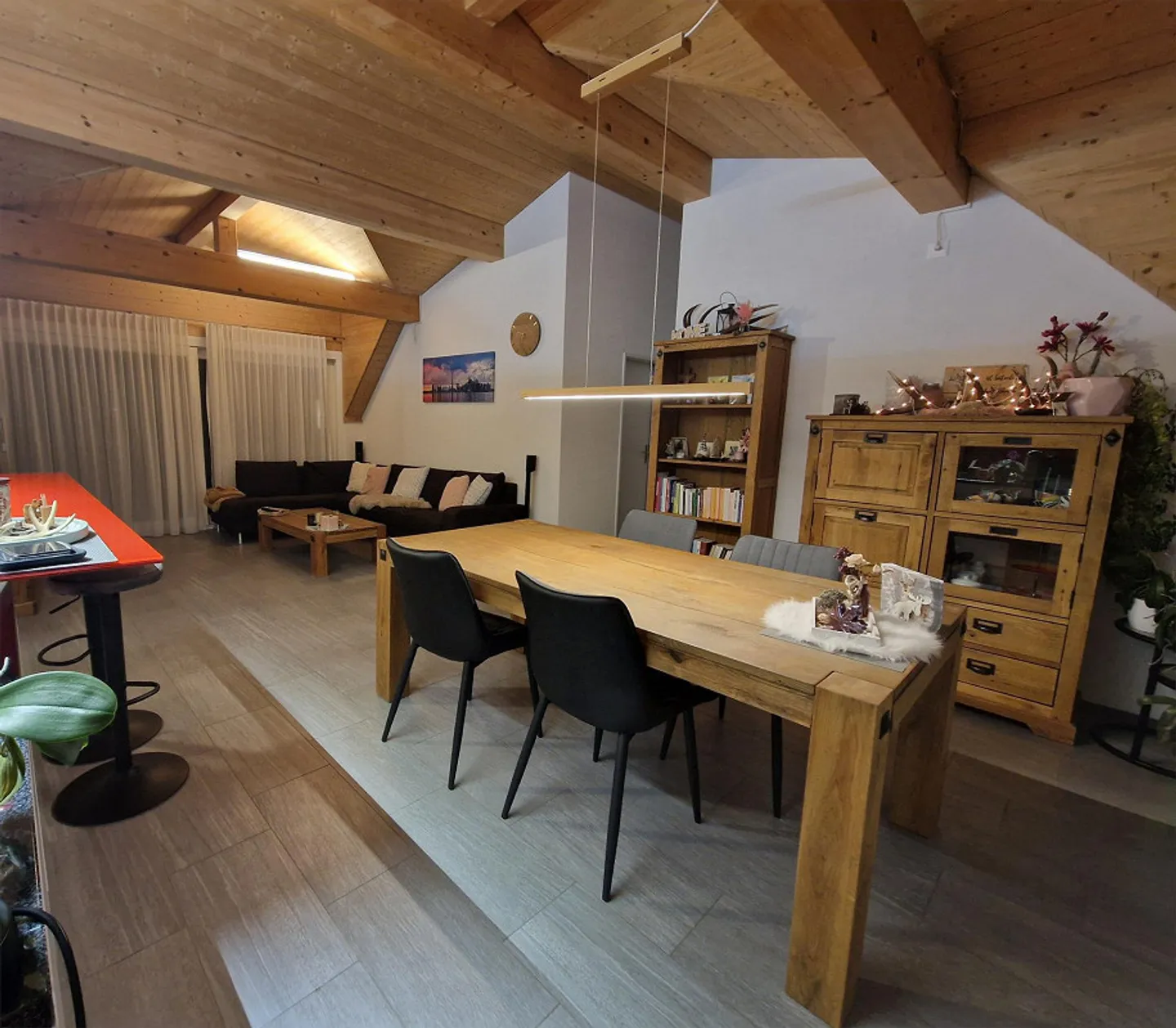 Belle et spacieuse appartement de 4,5 pièces - Photo 2 sur 15