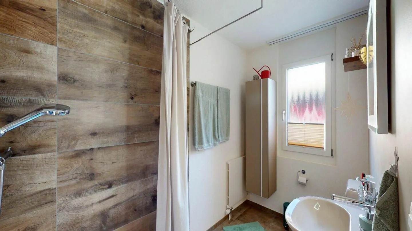 Habitat flexible, stationnement généreux - Photo 10 sur 12