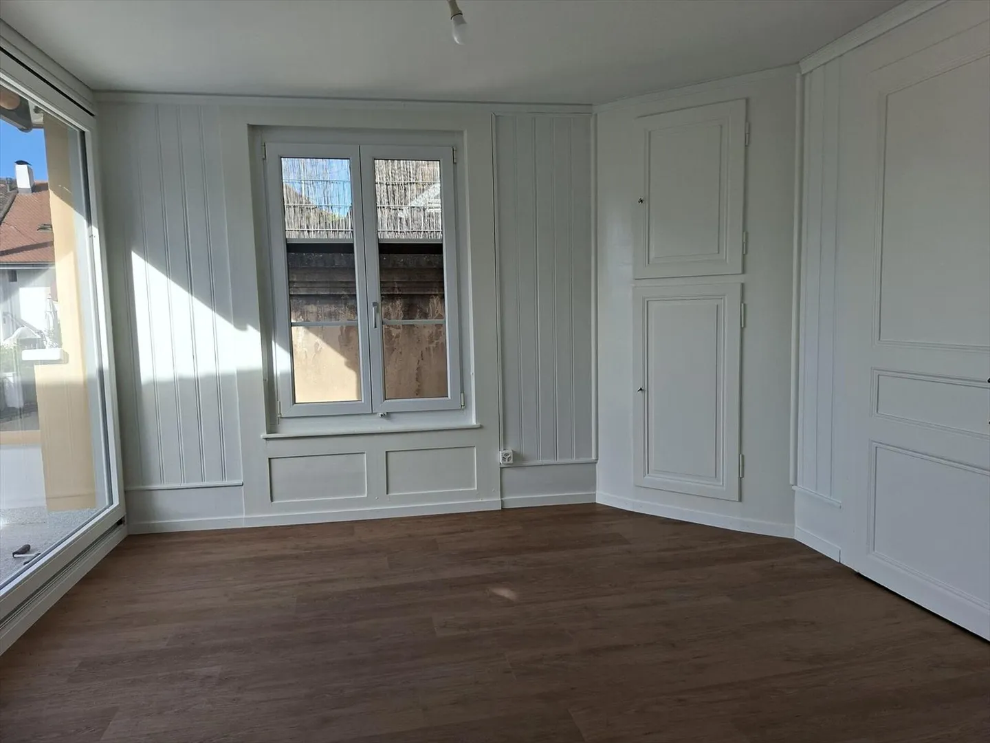 Superb 3.5 room renovated apartment with terrace and lake view - Photo 6 of 13