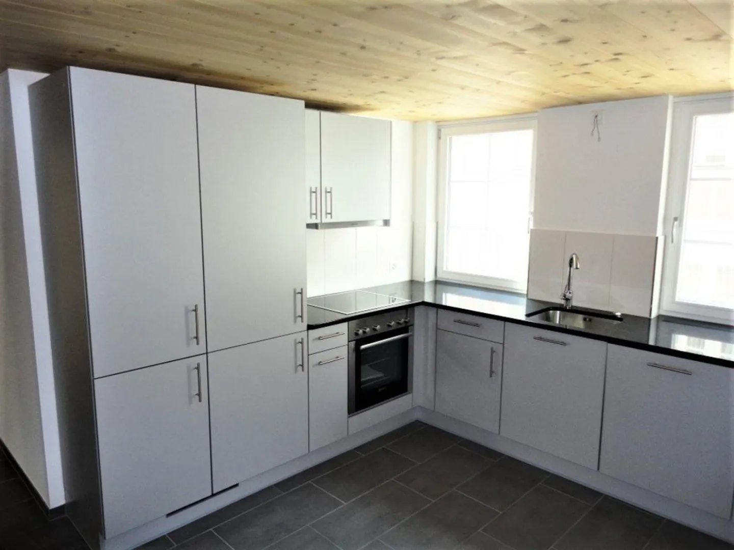 3.5 Room - Beautiful Old Town Apartment with Terrace - Photo 2 of 9