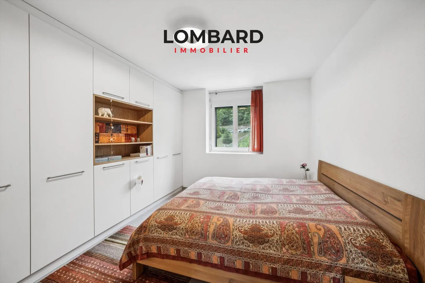Magnificent 2.5-room apartment with panoramic lake view - Photo 4 of 7