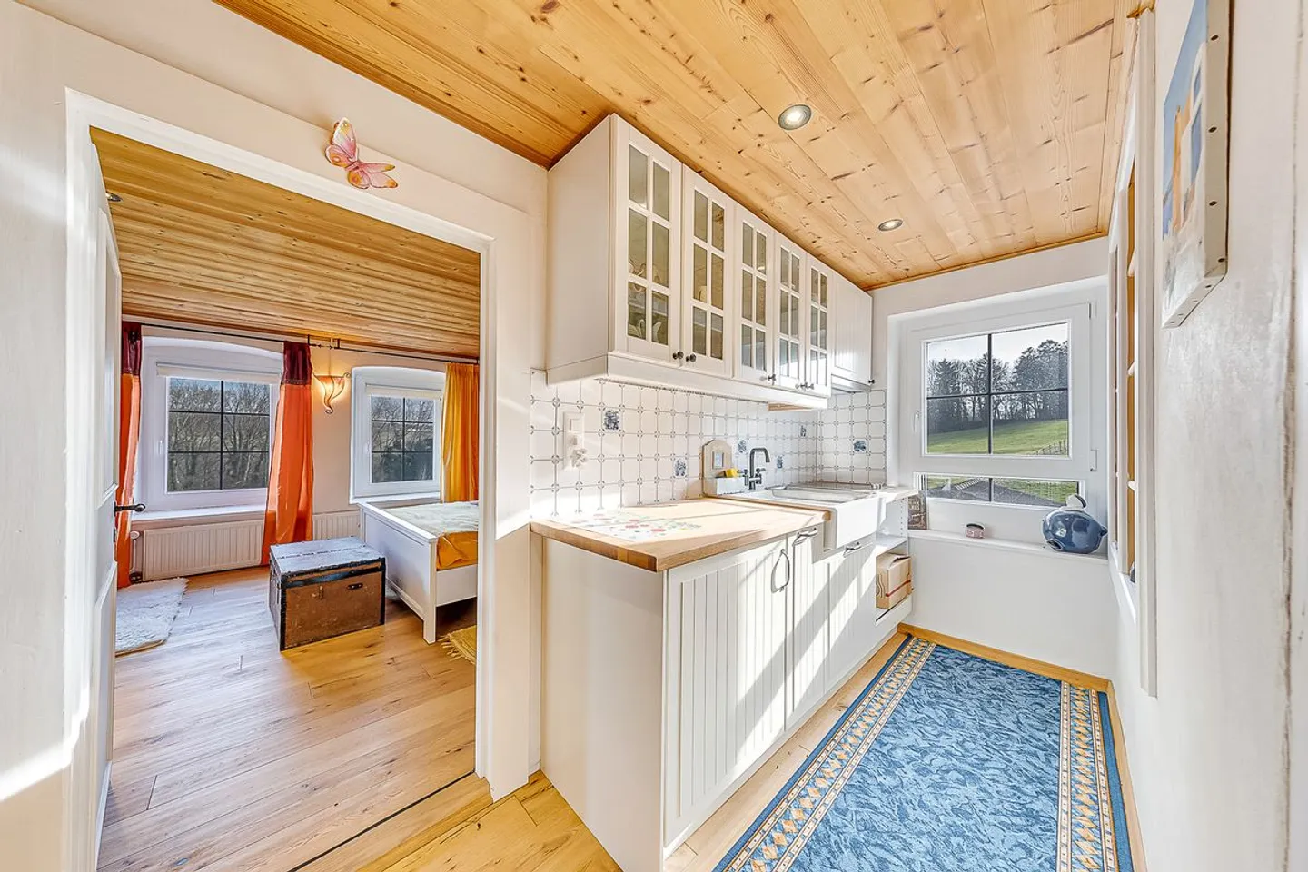 Renovated Farm, not under LDFR, 5.5 ha possible, Stables, 2 Apartments - Photo 8 of 13