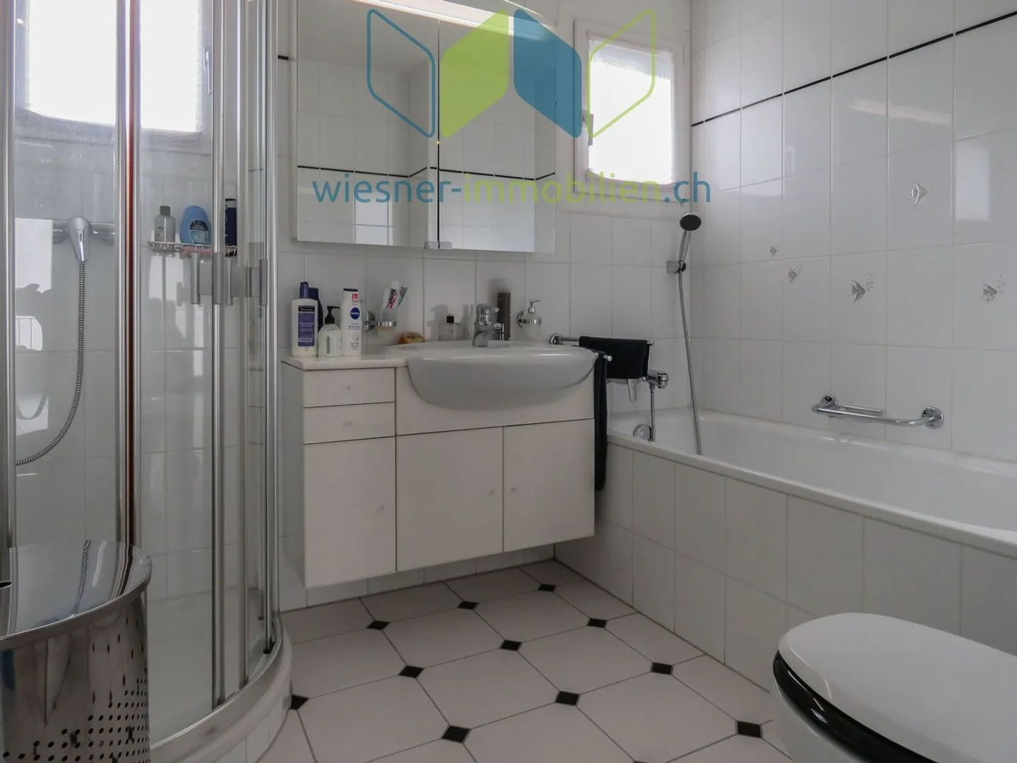 Maison de ville en excellent état - Photo 11 sur 13