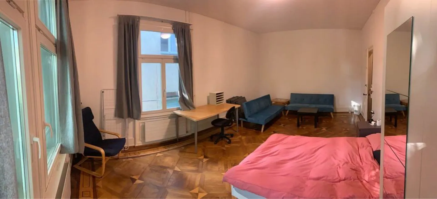 Camera condivisa arredata e spaziosa in casa per studenti 1° piano camera 6 - Foto 2 di 6