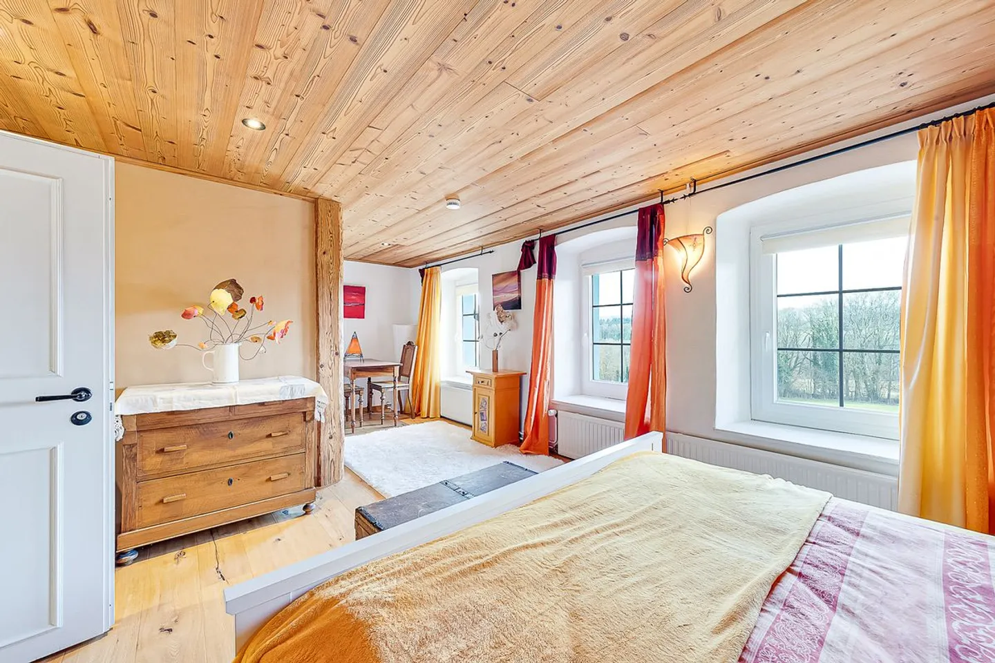 Renovated Farm, not under LDFR, 5.5 ha possible, Stables, 2 Apartments - Photo 9 of 13