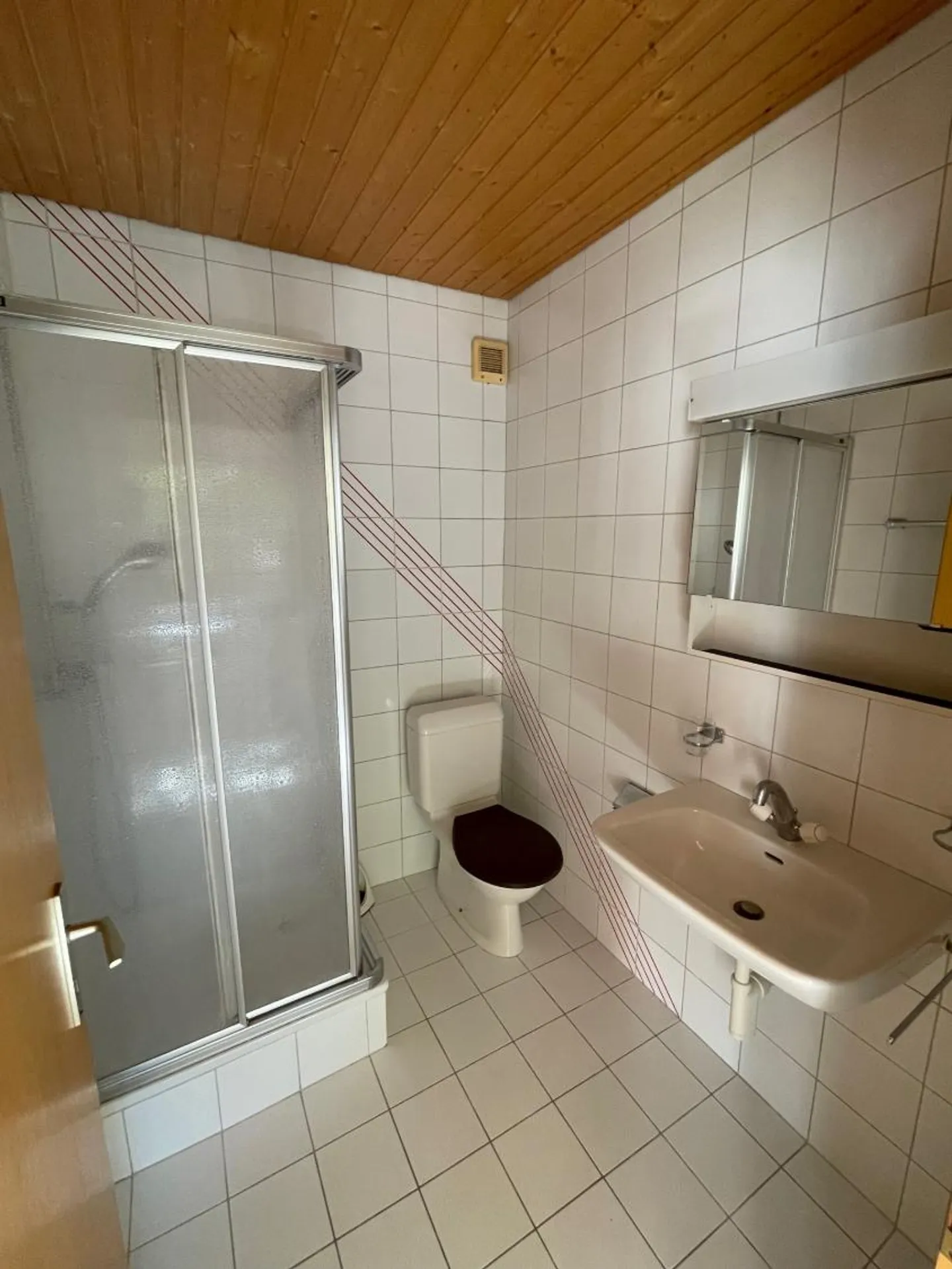 For rent: Studio with equipped kitchen - Puits 4, St-Imier - Photo 4 of 4