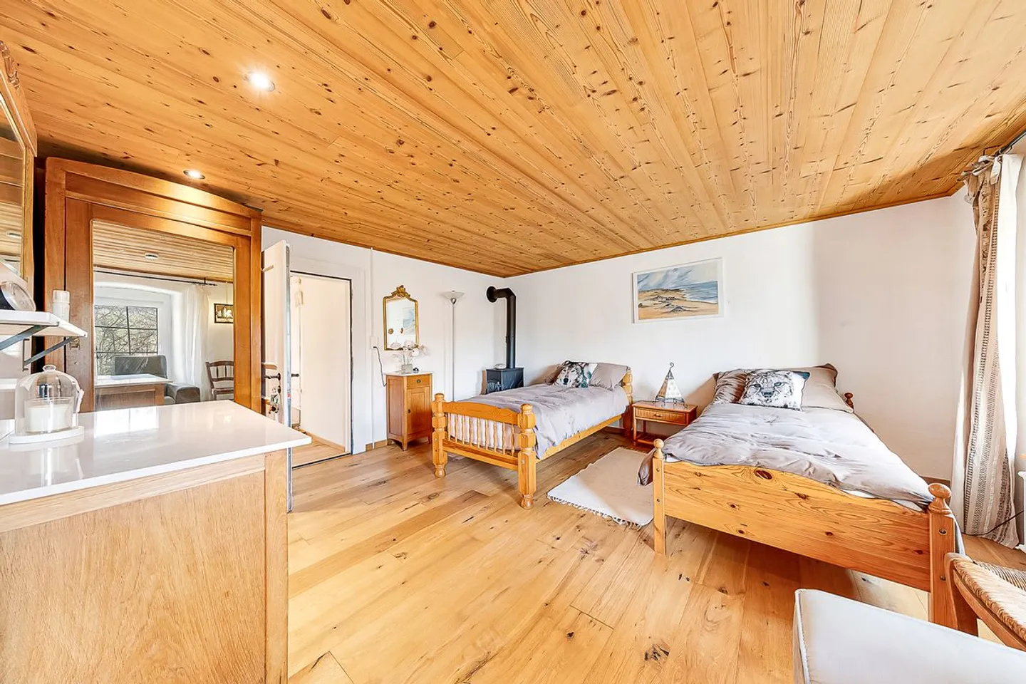 Renovated Farm, not under LDFR, 5.5 ha possible, Stables, 2 Apartments - Photo 11 of 13