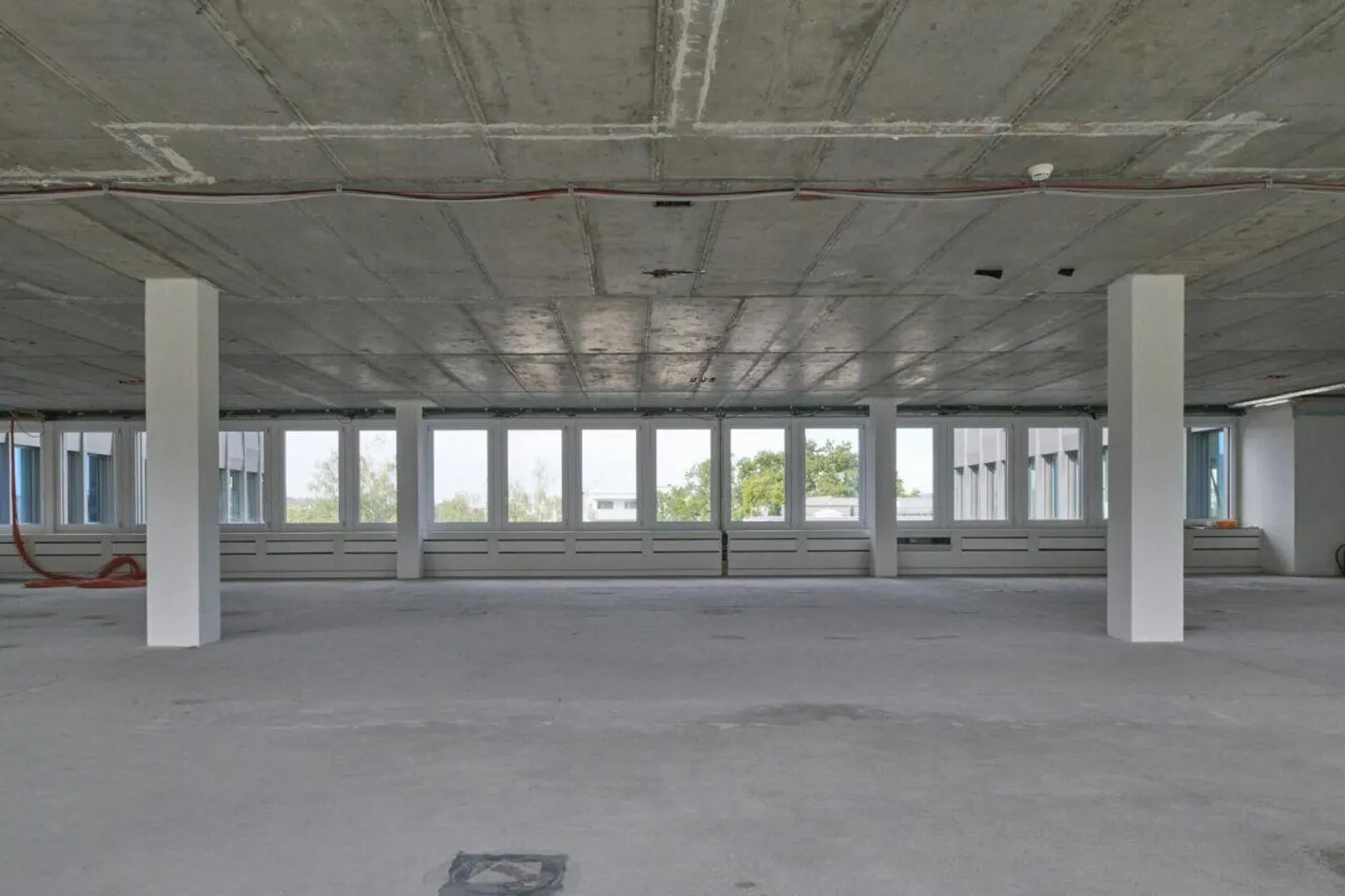 Modernes Büro in Friesenberg - Foto 3 von 12