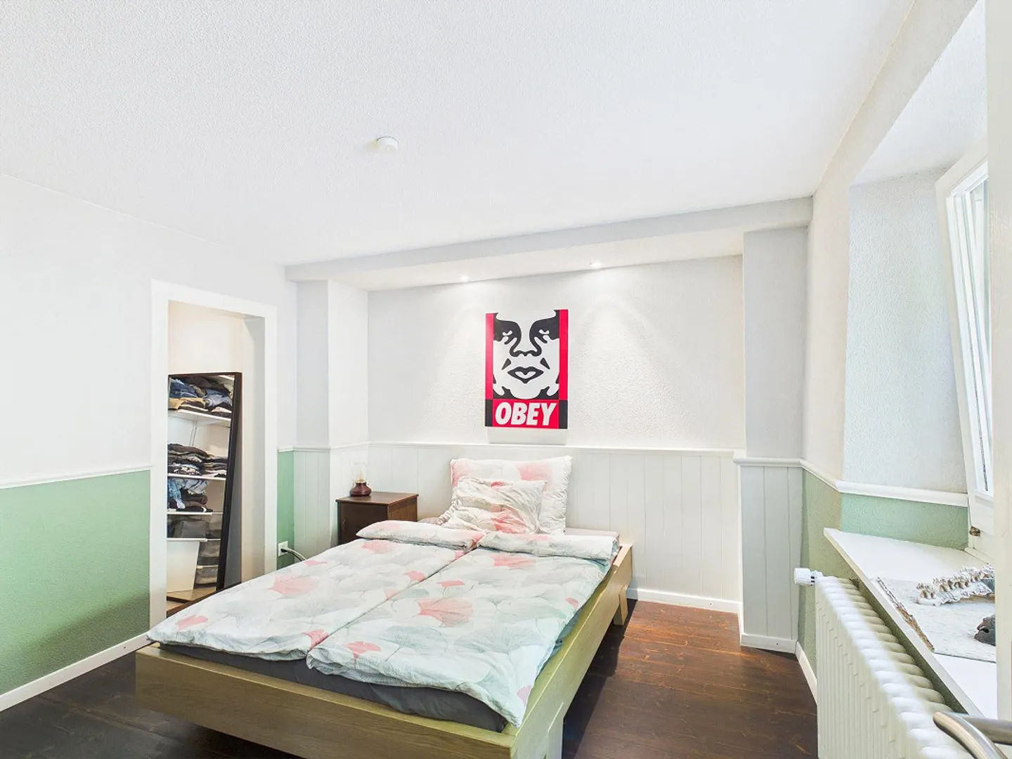Detached home with charm and development potential - Photo 8 of 13