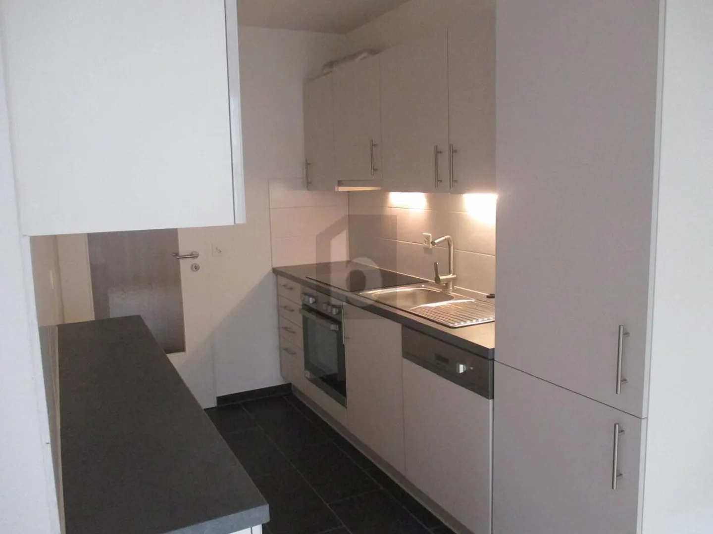 ZENTRAL, RUHIG UND MODERN - Foto 3 von 5